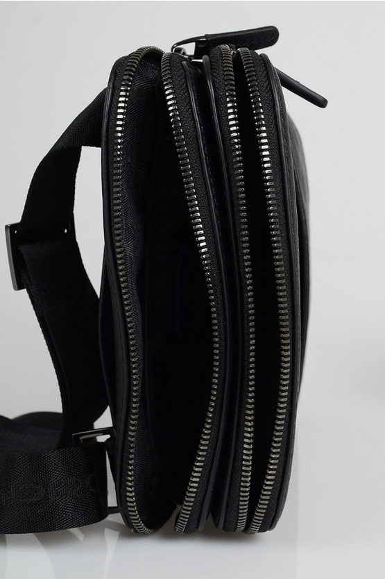 BLACK SQUARE Crossbody Bag for iPad Air/Pro Black