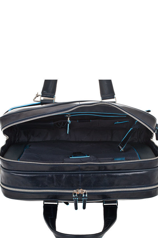 BLUE SQUARE Weekend Bag with Shirts & Laptop Sleeve Blue