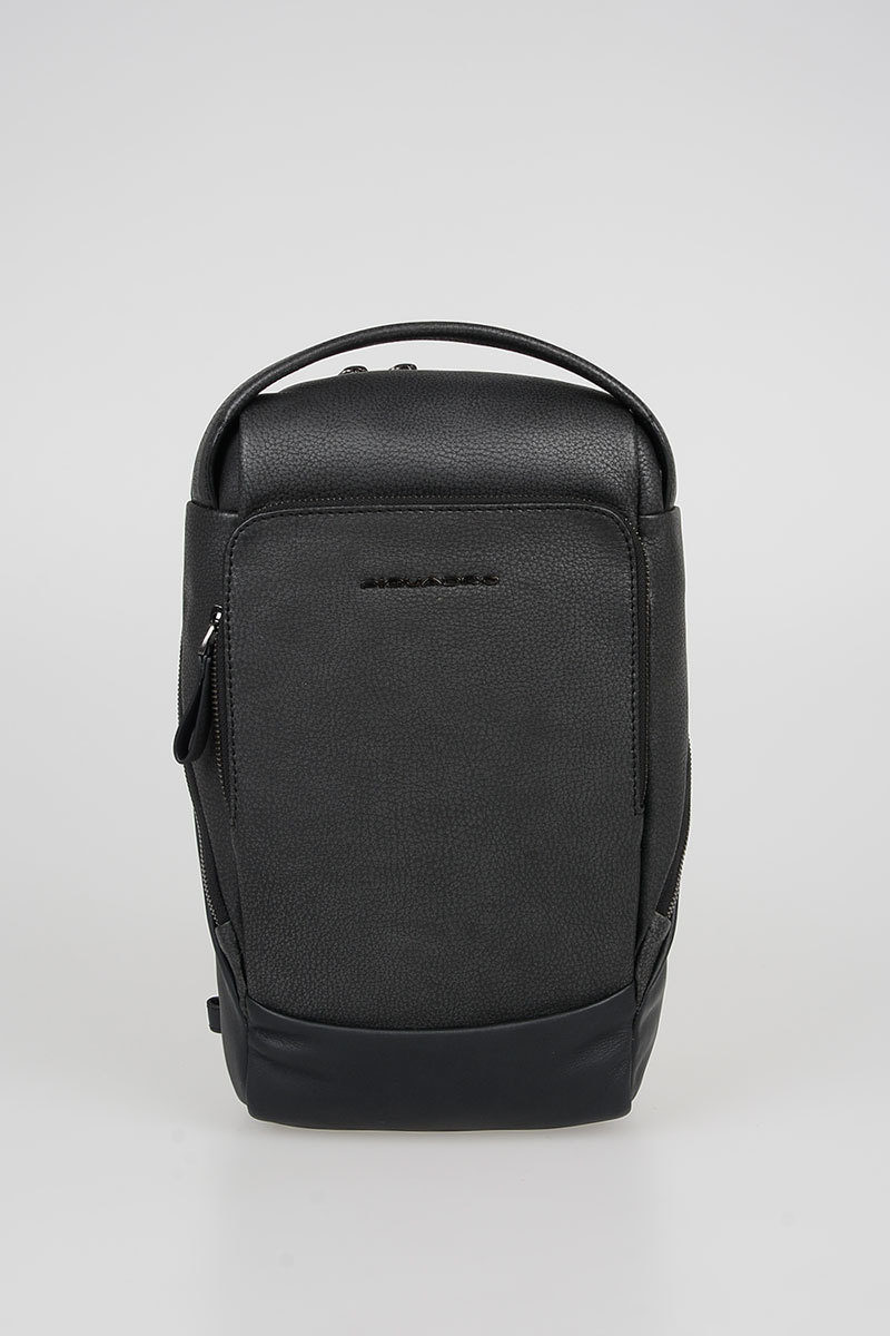 LINE Monospalla porta iPad 10.5'' Nero Piquadro uomo - Cuoieria Shop On-line
